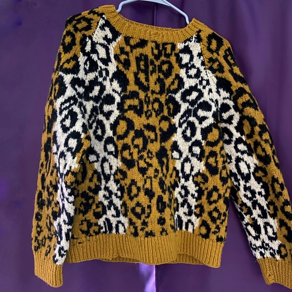 Sweaters - Vintage leopard print Wool Sweater
